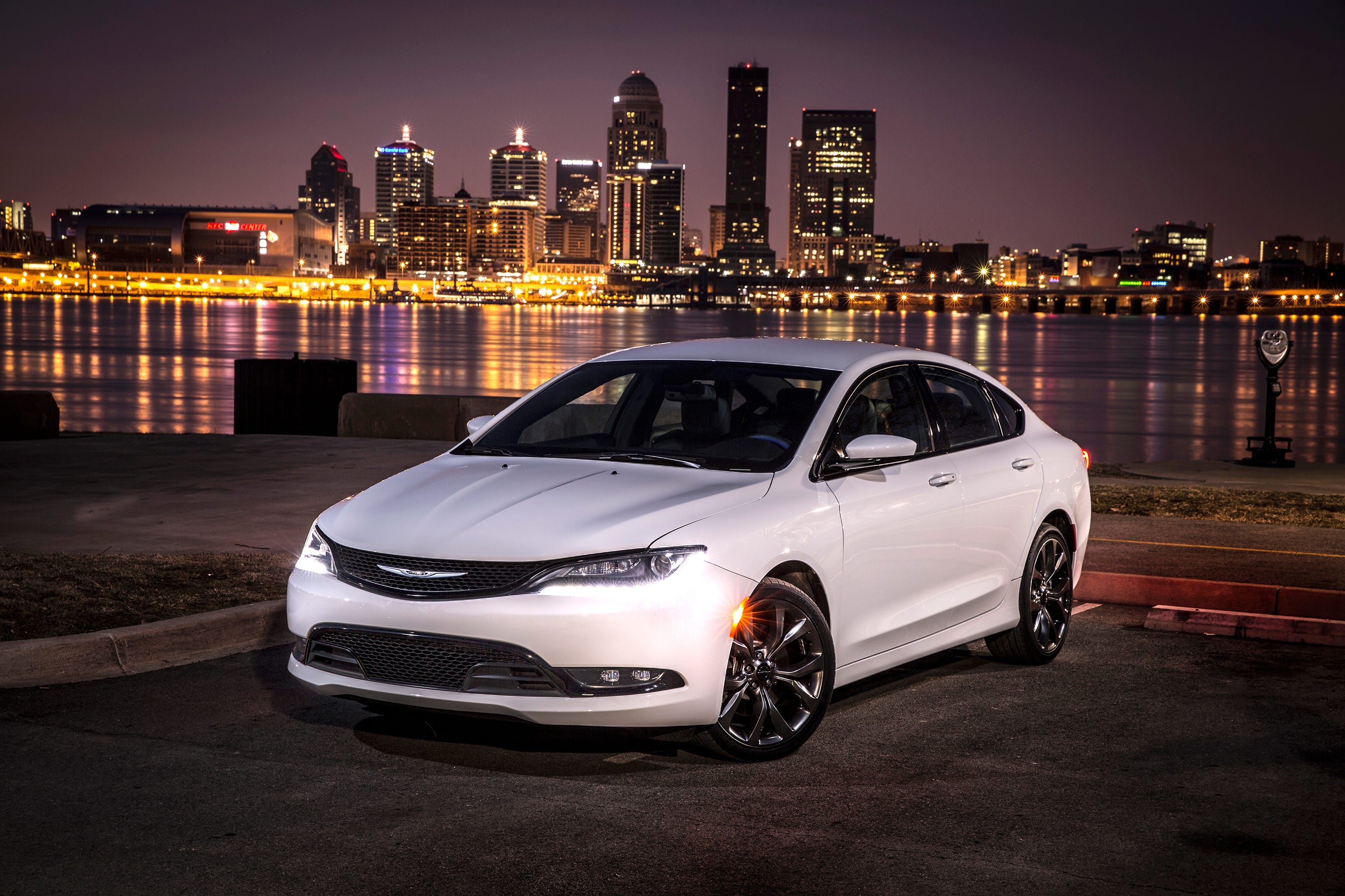 should i buy a chrysler 200